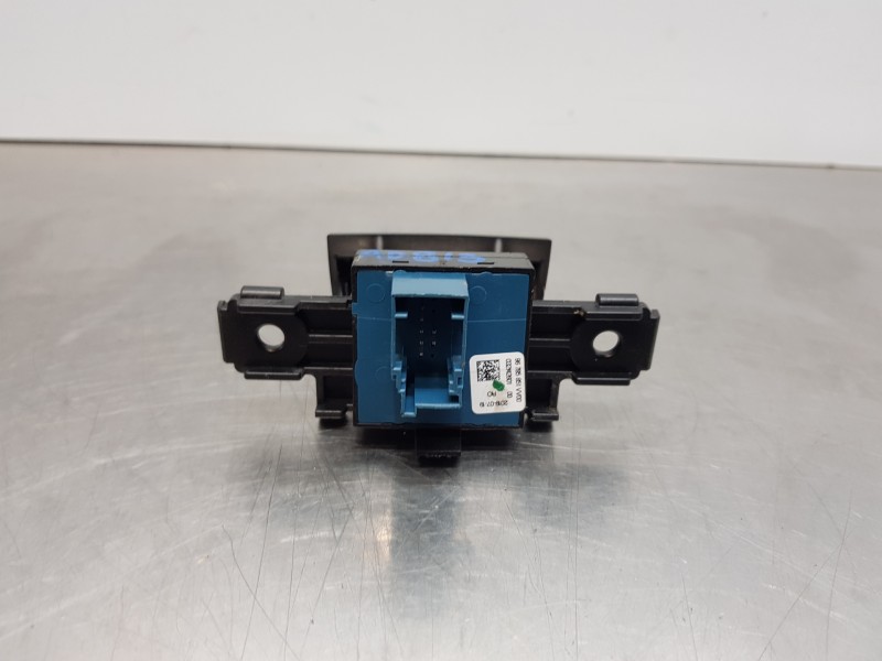 Recambio de freno de mano electrico para peugeot 308 allure puretech referencia OEM IAM 96785851VV  