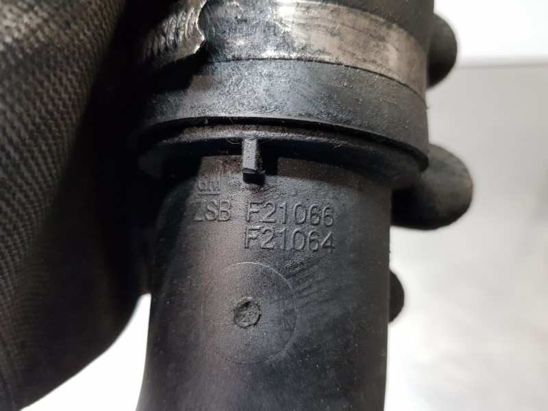 Recambio de tubo presion turbocompresor para chevrolet aveo sedán emotion referencia OEM IAM 55574723  