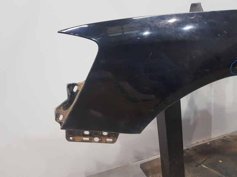 Recambio de aleta delantera izquierda para volkswagen passat berlina (3c2) elegance referencia OEM IAM 3C0821021  