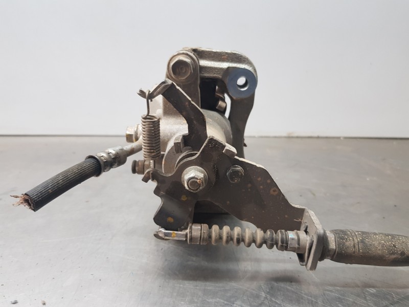 Recambio de pinza freno trasera derecha para hyundai ioniq klass referencia OEM IAM 58311G2A40  