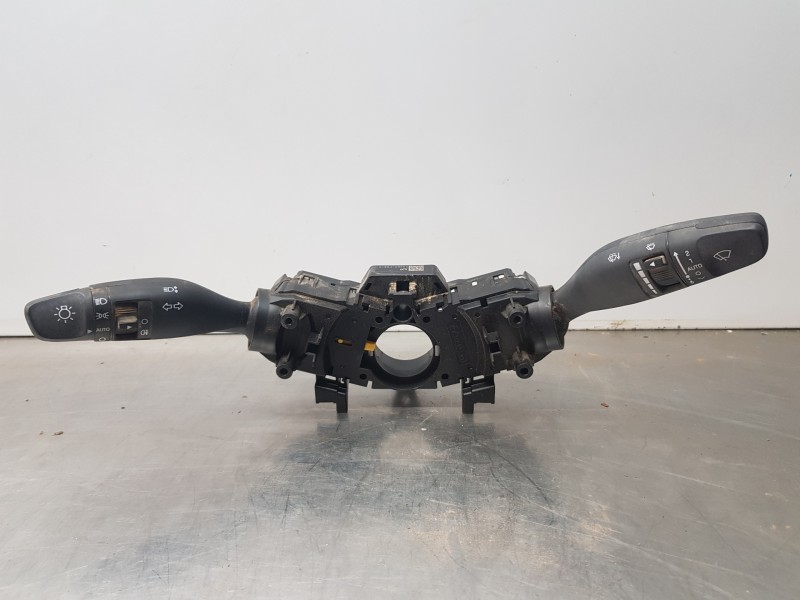 Recambio de mando multifuncion para hyundai ioniq klass referencia OEM IAM 93403F2810  