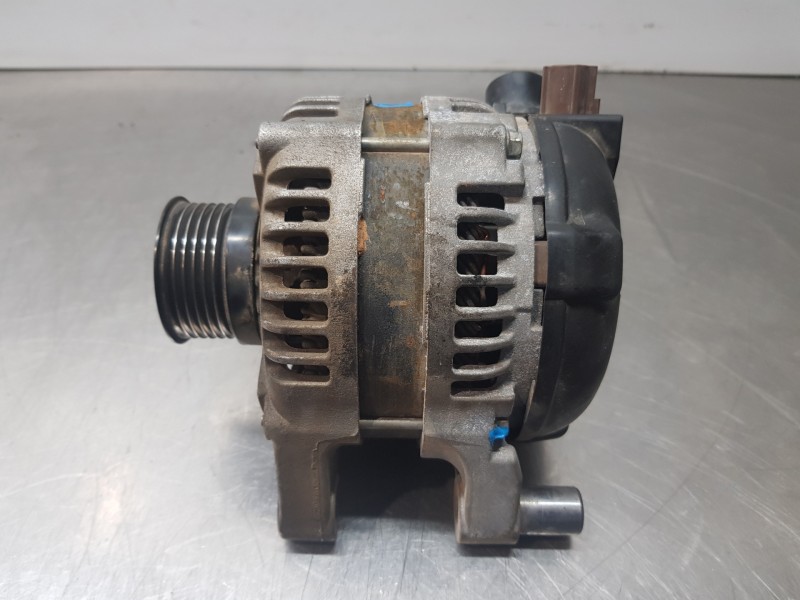 Recambio de alternador para ford kuga (cbv) trend referencia OEM IAM 1704085 8M5T10300YB 