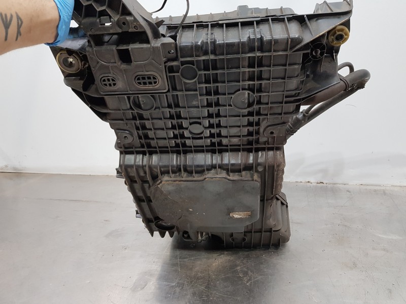 Recambio de deposito aditivo adblue fap ( deposito grande ) para peugeot 308 sw allure referencia OEM IAM 9815111480 1682619580 