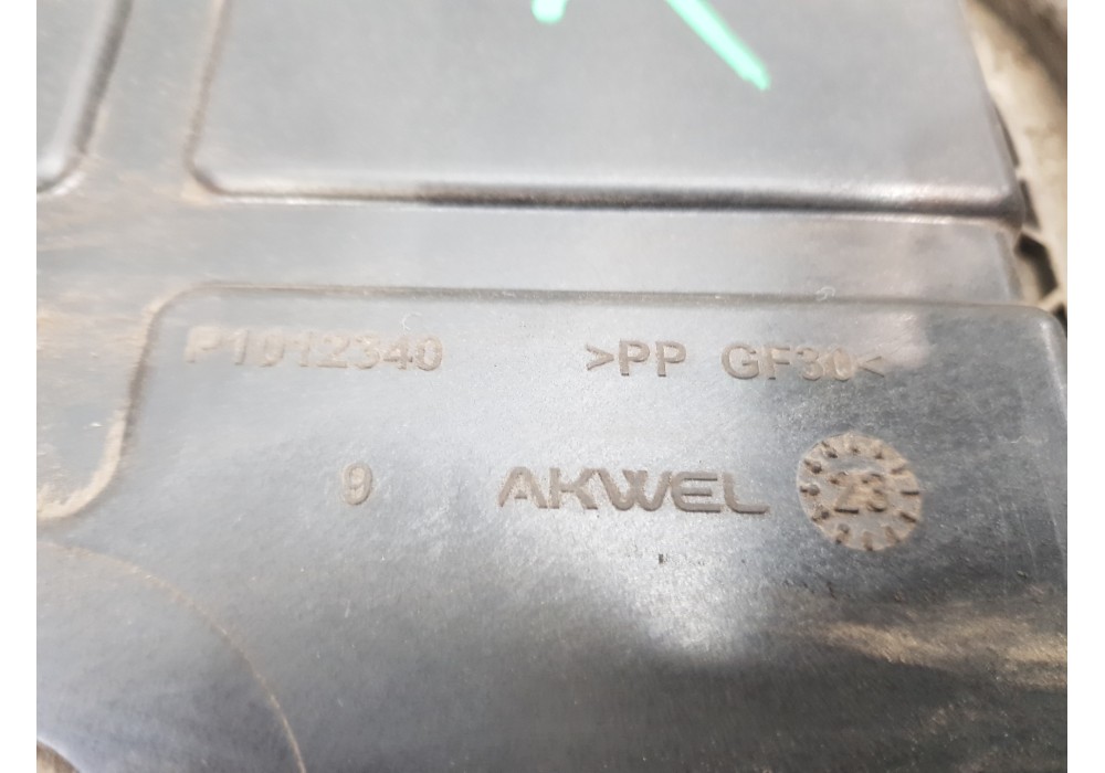 Recambio de deposito aditivo adblue fap ( deposito grande ) para peugeot 308 sw allure referencia OEM IAM 9815111480 1682619580 