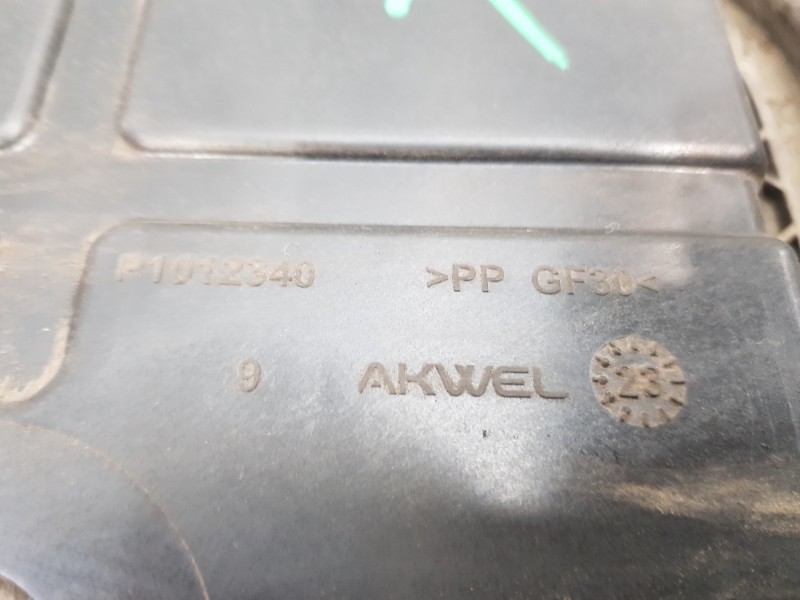 Recambio de deposito aditivo adblue fap ( deposito grande ) para peugeot 308 sw allure referencia OEM IAM 9815111480 1682619580 