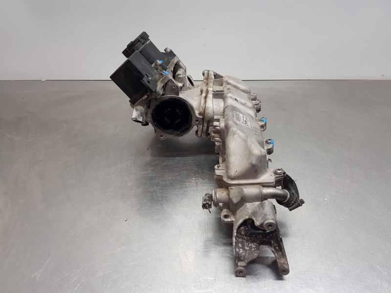 Recambio de colector admision para mercedes clase a (w169) elegance referencia OEM IAM 70002908  