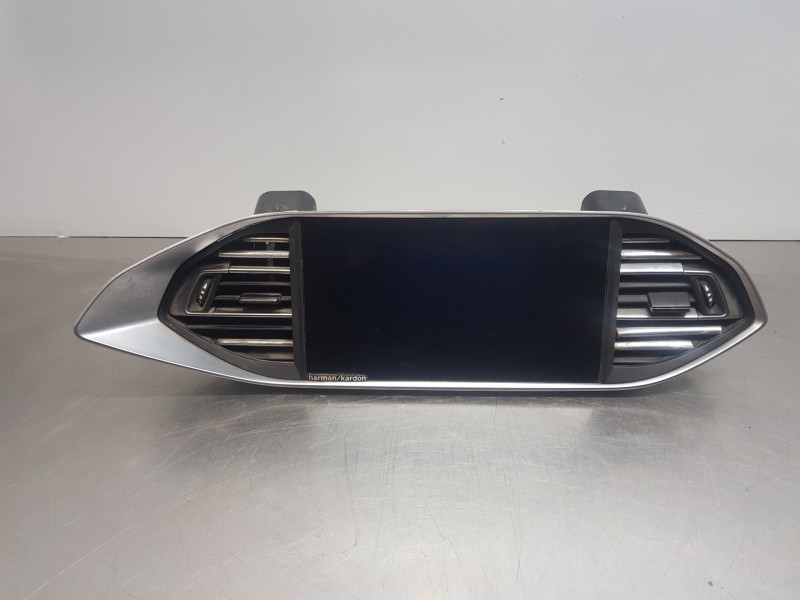 Recambio de pantalla multifuncion para peugeot 308 sw allure referencia OEM IAM 9828476980  