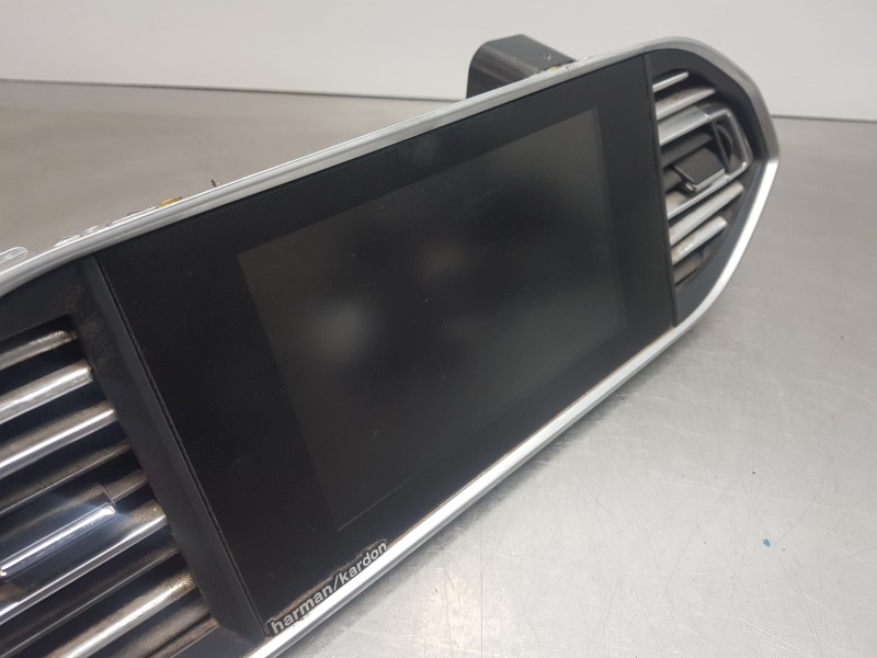 Recambio de pantalla multifuncion para peugeot 308 sw allure referencia OEM IAM 9828476980  