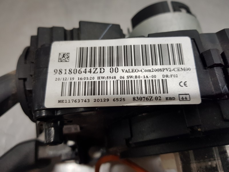 Recambio de mando multifuncion para peugeot 308 sw allure referencia OEM IAM 98180644ZD  