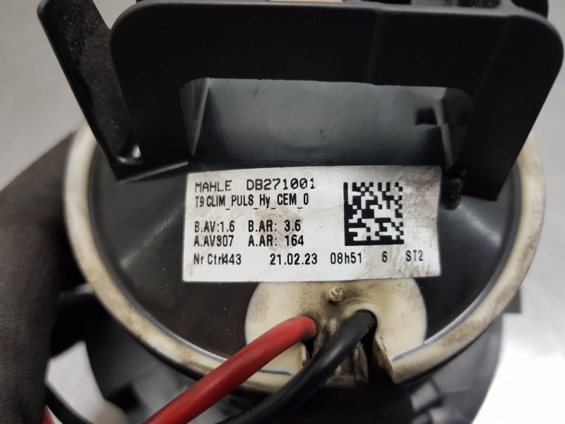 Recambio de motor calefaccion para peugeot 308 sw allure referencia OEM IAM 1610497180  