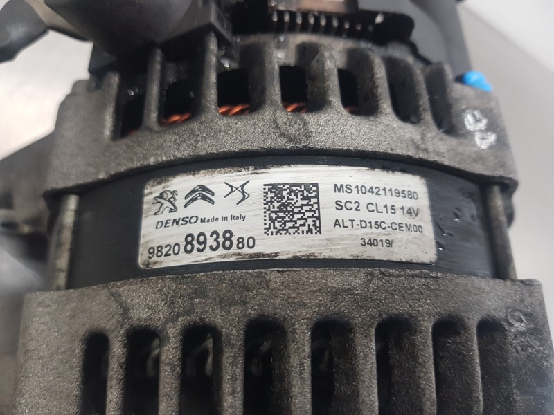 Recambio de alternador para peugeot 308 sw allure referencia OEM IAM 9820893880  
