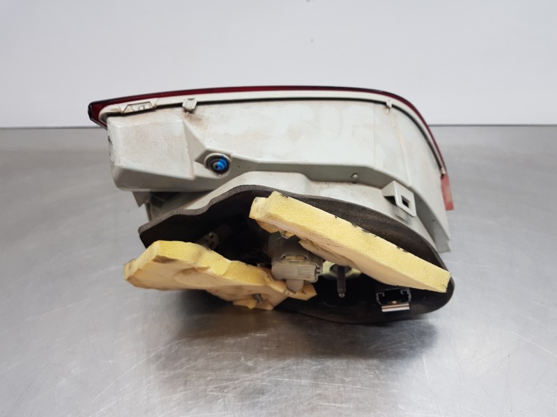 Recambio de piloto trasero derecho interior para peugeot 308 sw allure referencia OEM IAM 9678094880  