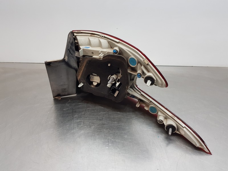 Recambio de piloto trasero izquierdo para peugeot 308 sw allure referencia OEM IAM 9678093980  