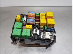 Recambio de caja reles / fusibles para peugeot 308 sw allure referencia OEM IAM 9804848580  