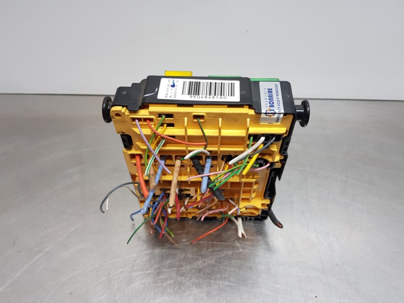 Recambio de caja reles / fusibles para peugeot 308 sw allure referencia OEM IAM 9804848580  