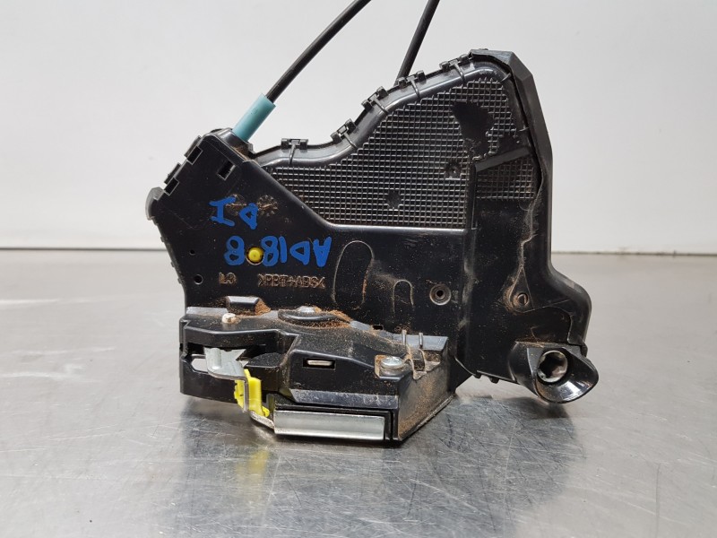 Recambio de cerradura puerta delantera izquierda para toyota rav 4 hybrid referencia OEM IAM 6904042241  