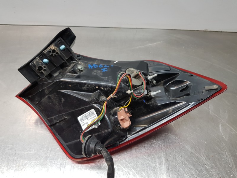 Recambio de piloto trasero izquierdo para hyundai i20 active referencia OEM IAM 92401C8000  