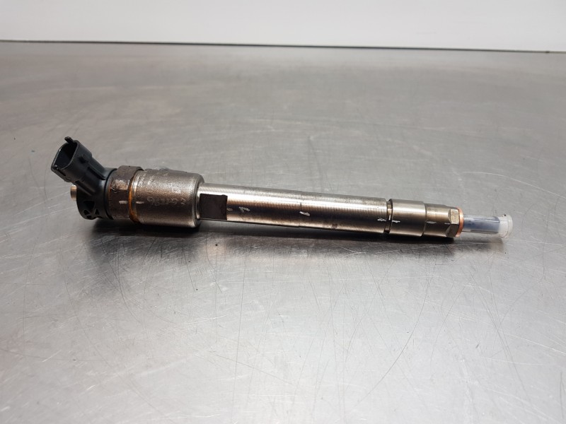 Recambio de inyector para peugeot 308 sw allure referencia OEM IAM 0445110955  