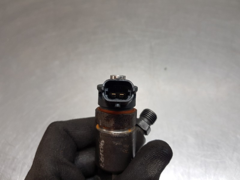 Recambio de inyector para peugeot 308 sw allure referencia OEM IAM 0445110955  