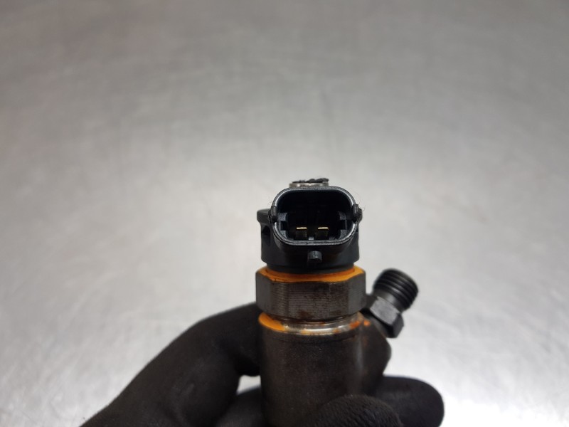Recambio de inyector para peugeot 308 sw allure referencia OEM IAM 0445110955  