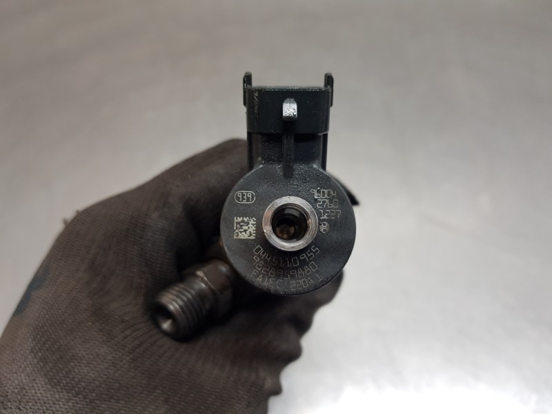 Recambio de inyector para peugeot 308 sw allure referencia OEM IAM 0445110955  