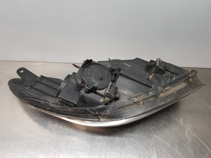 Recambio de faro izquierdo para kia carens ( ) drive referencia OEM IAM 92101A4180  