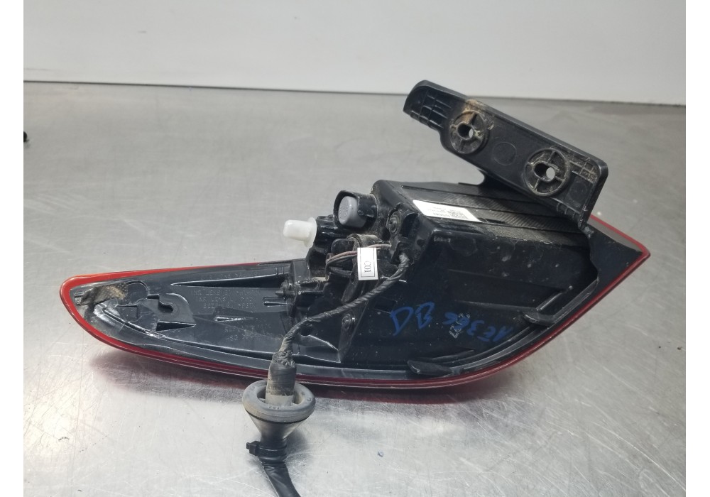 Recambio de piloto trasero derecho para hyundai bayon style referencia OEM IAM 92402J9500  