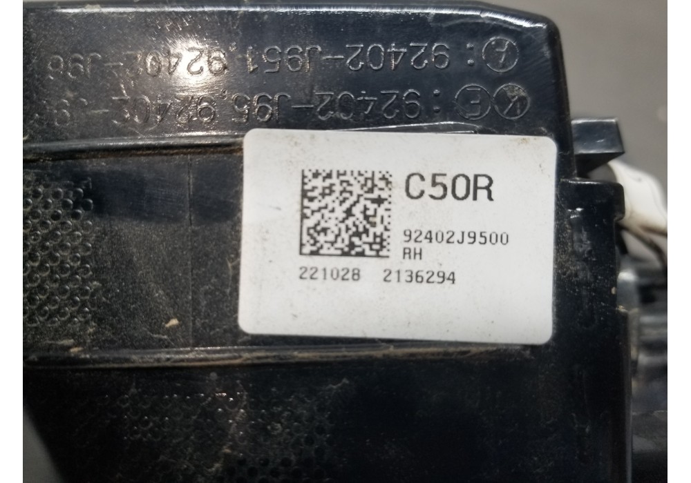 Recambio de piloto trasero derecho para hyundai bayon style referencia OEM IAM 92402J9500  