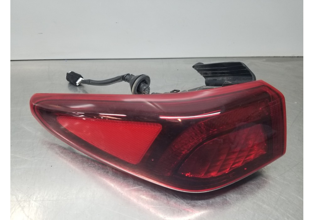 Recambio de piloto trasero izquierdo para hyundai bayon style referencia OEM IAM 92401J9500  