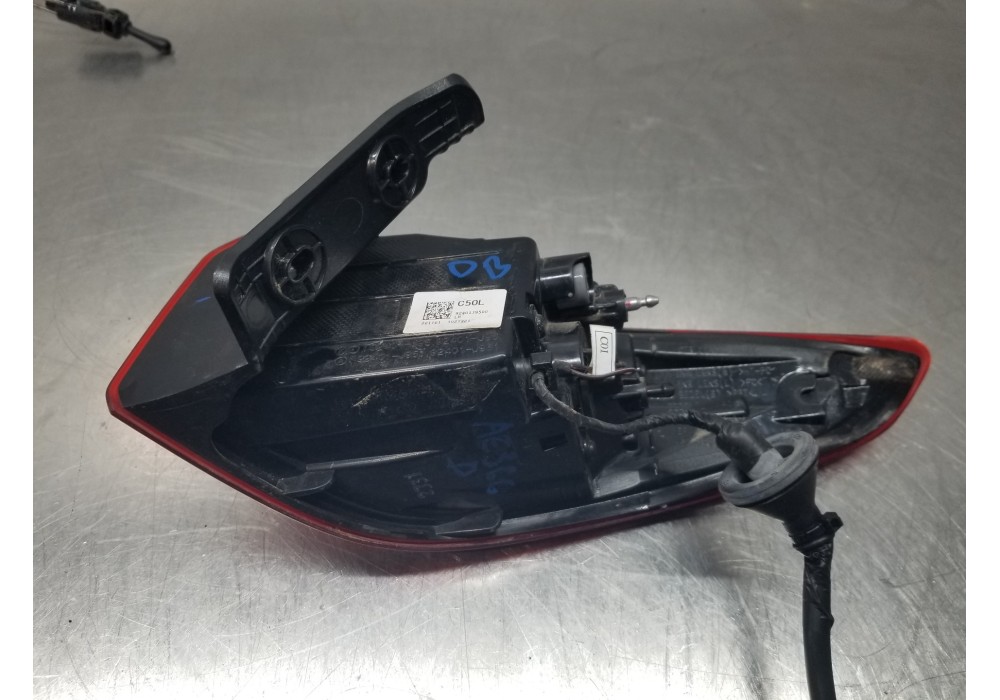 Recambio de piloto trasero izquierdo para hyundai bayon style referencia OEM IAM 92401J9500  