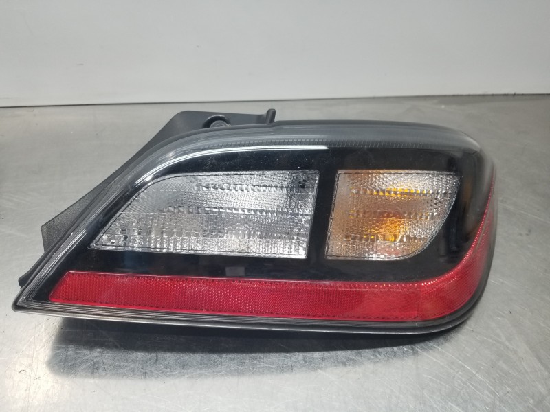 Recambio de piloto trasero derecho paragolpes para hyundai bayon style referencia OEM IAM 92406J9500  