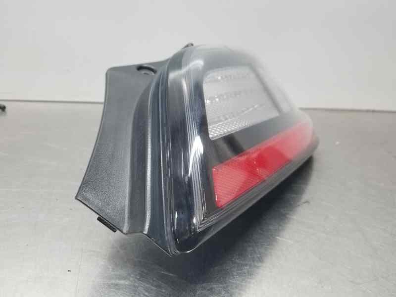 Recambio de piloto trasero derecho paragolpes para hyundai bayon style referencia OEM IAM 92406J9500  