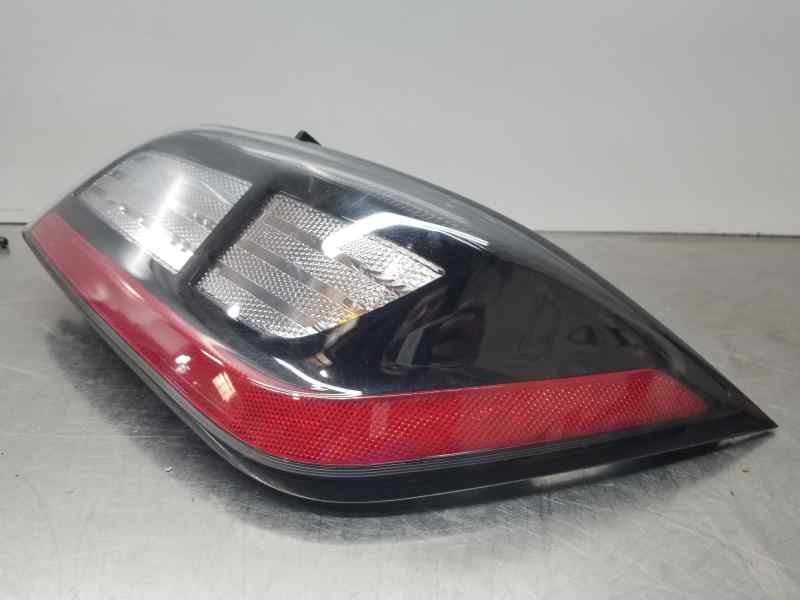 Recambio de piloto trasero derecho paragolpes para hyundai bayon style referencia OEM IAM 92406J9500  