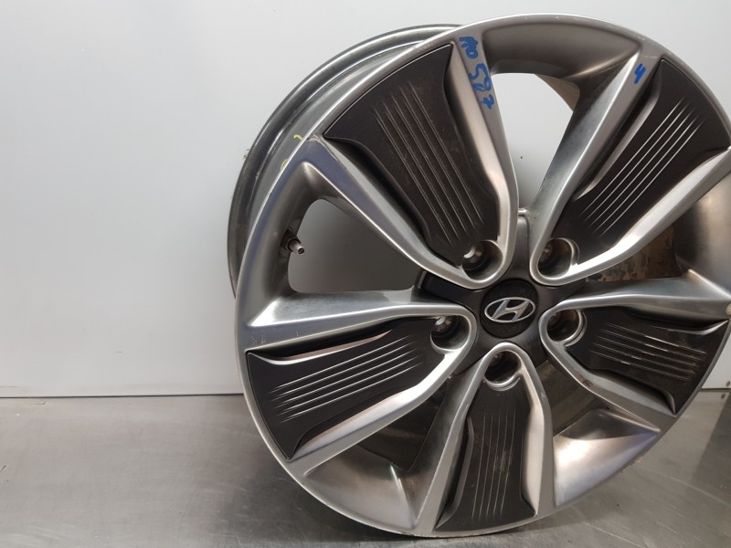 Recambio de llanta para hyundai ioniq klass referencia OEM IAM 52910G2300  