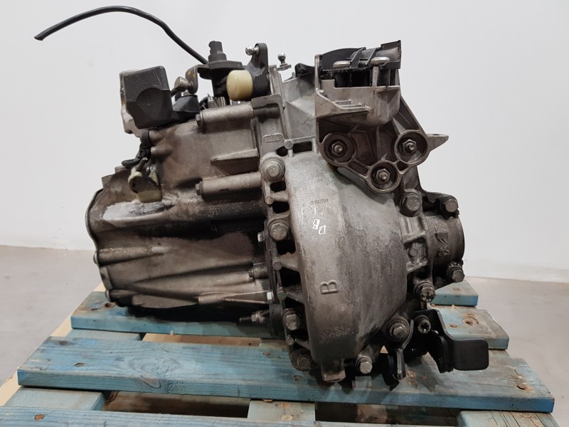 Recambio de caja cambios para peugeot 308 sw allure referencia OEM IAM 20MB53  