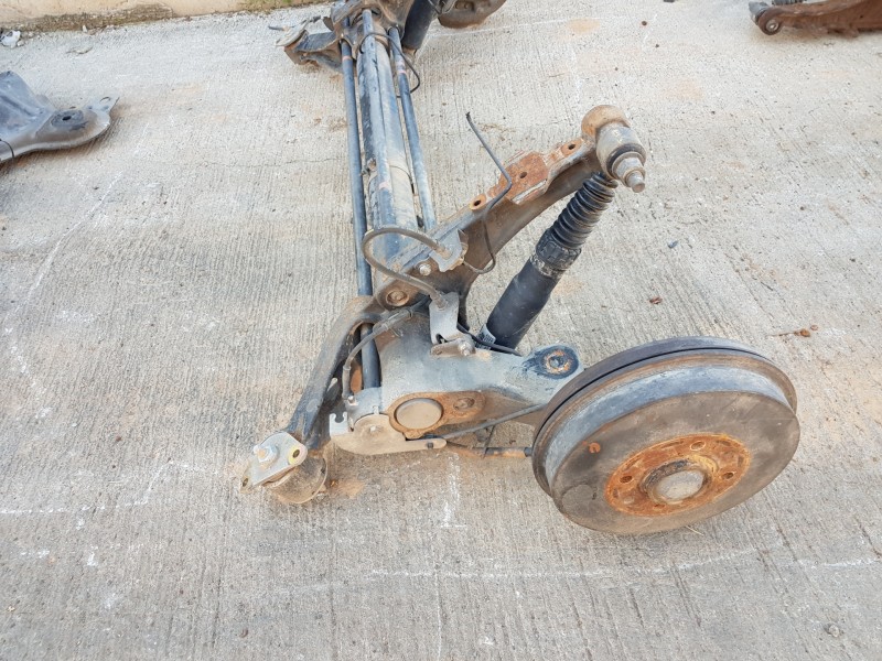 Recambio de puente trasero para citroen xsara picasso exclusive referencia OEM IAM 9830149780  