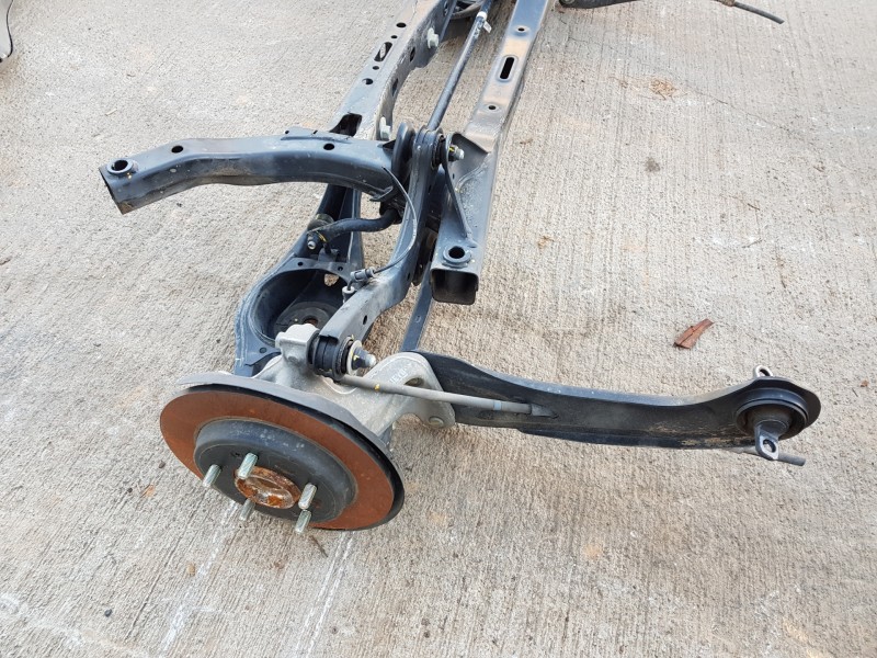 Recambio de puente trasero para hyundai ioniq klass referencia OEM IAM 55410G2100  