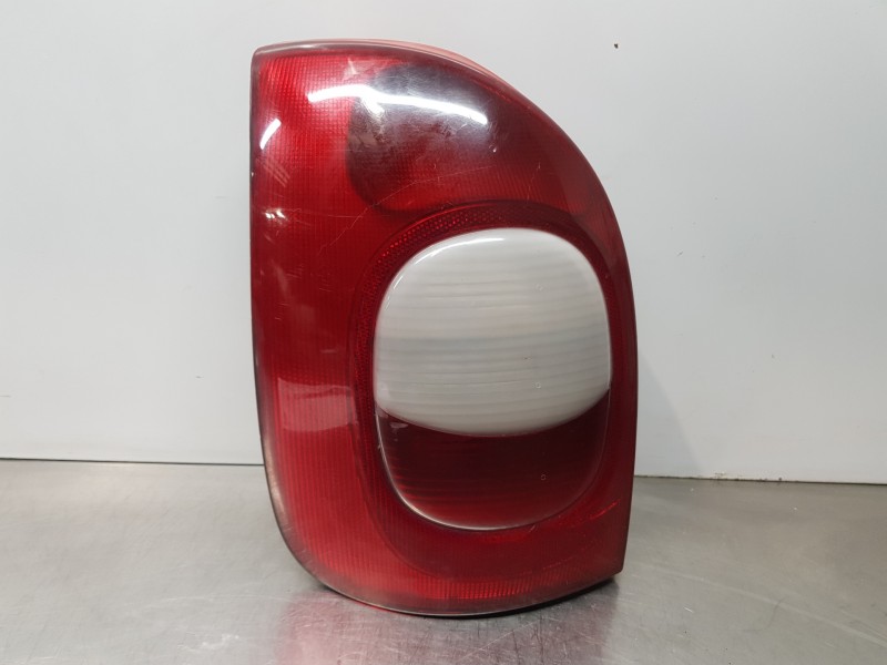 Recambio de piloto trasero izquierdo para citroen xsara picasso exclusive referencia OEM IAM 6350N0  