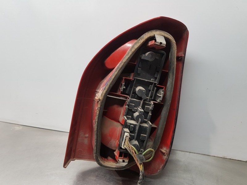 Recambio de piloto trasero izquierdo para citroen xsara picasso exclusive referencia OEM IAM 6350N0  