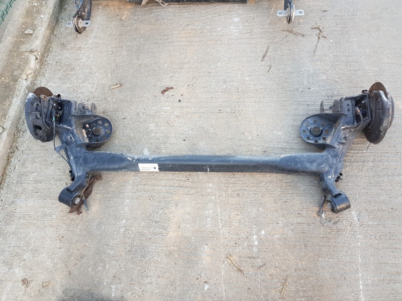 Recambio de puente trasero para kia stonic (ybcuv) concept referencia OEM IAM 55100H8110  