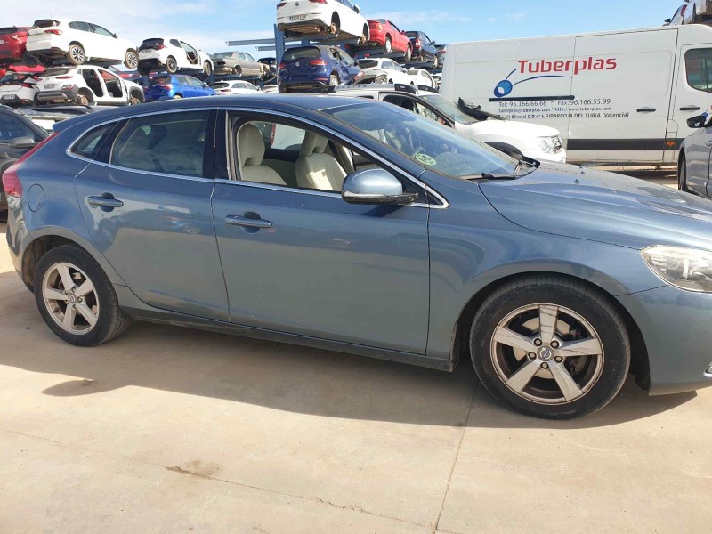 volvo v40 del año 2013