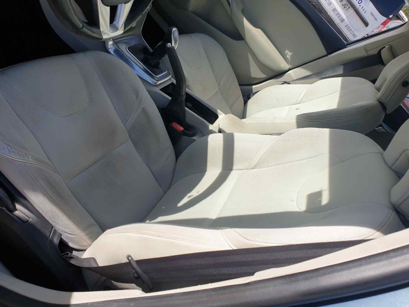 volvo v40 del año 2013