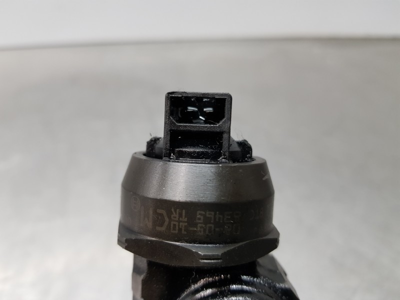 Recambio de inyector para audi a4 cabrio (8h) s line referencia OEM IAM 038130073BJ  