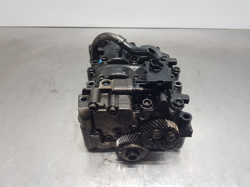 Recambio de bomba aceite para audi a4 cabrio (8h) s line referencia OEM IAM 03G103295L 03G115105C 
