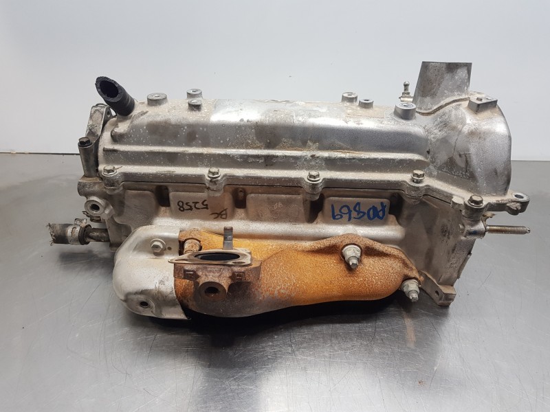 Recambio de culata para toyota auris active referencia OEM IAM 1110133050  