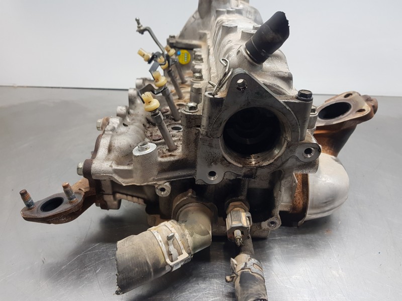 Recambio de culata para toyota auris active referencia OEM IAM 1110133050  