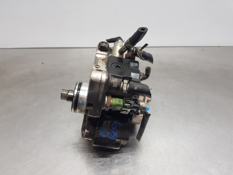 Recambio de bomba inyeccion para toyota auris active referencia OEM IAM 0445010105  