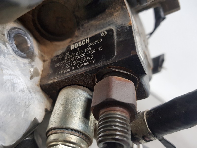 Recambio de bomba inyeccion para toyota auris active referencia OEM IAM 0445010105  