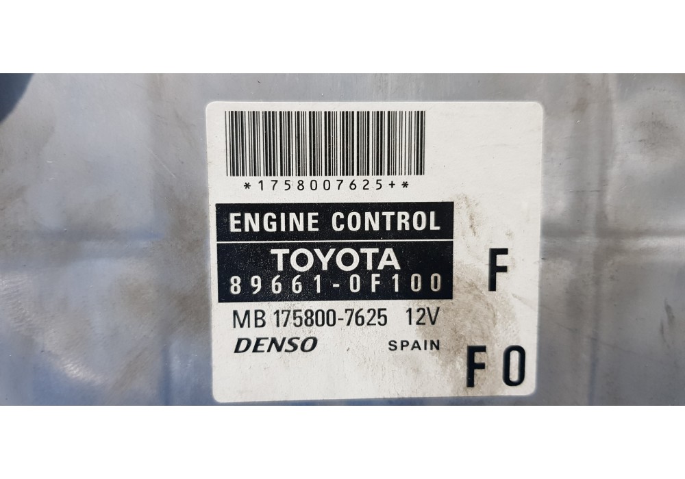 Recambio de centralita motor uce para toyota corolla verso (r1) 2.2 d-4d luna referencia OEM IAM 896610F100  