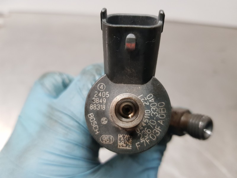 Recambio de inyector para toyota auris active referencia OEM IAM 0445110221  